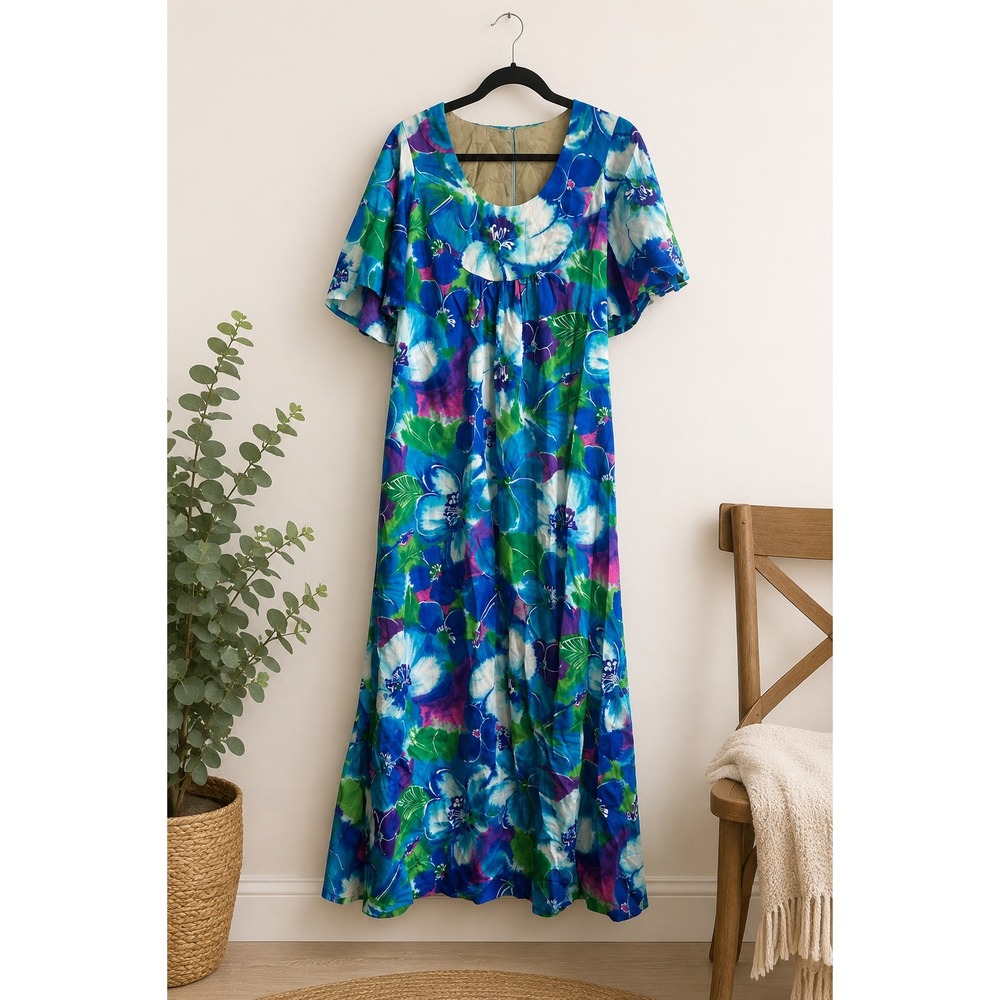 Vintage Handmade Hawaiian Muumuu Kaftan Maxi Dress Blue Floral Boho Resort Bold